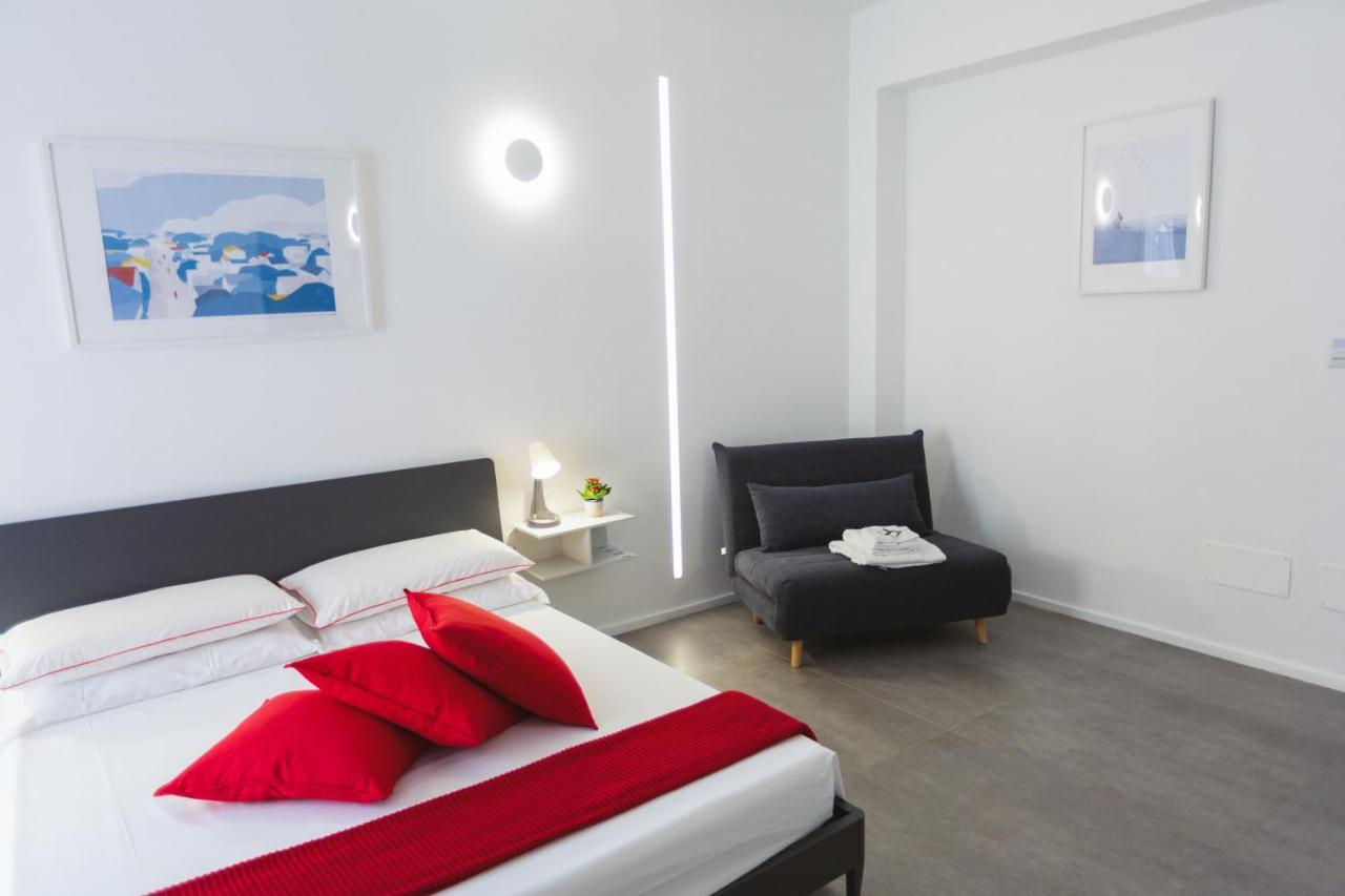 B&B A Due Passi Dal Mare Gela Exterior photo